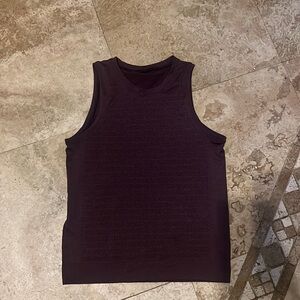 Lululemon top